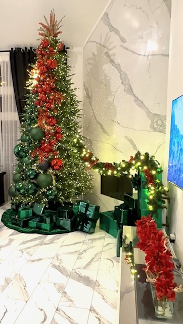 Emerald & Crimson Tree